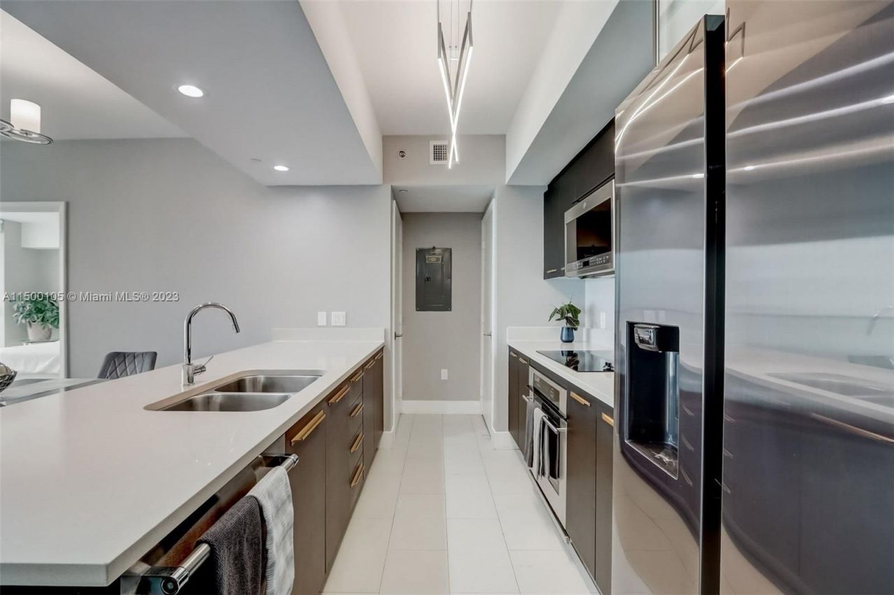 Flat in Miami, USA, 100 m² - picture 4