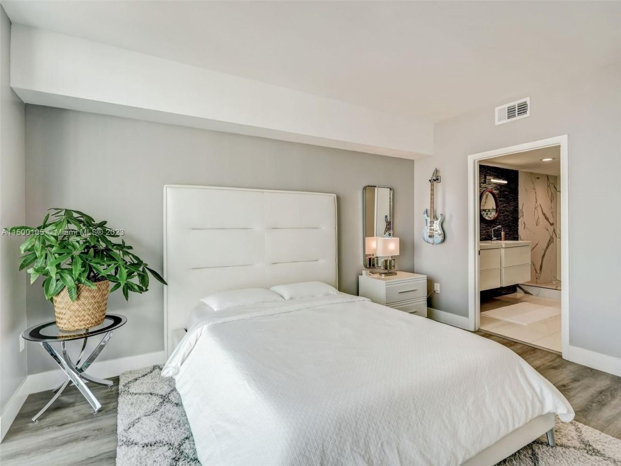 Flat in Miami, USA, 100 m² - picture 13