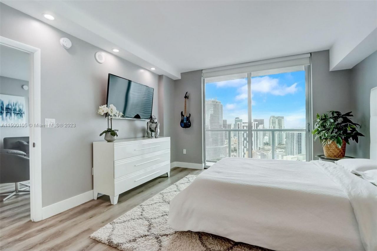Flat in Miami, USA, 100 m² - picture 15
