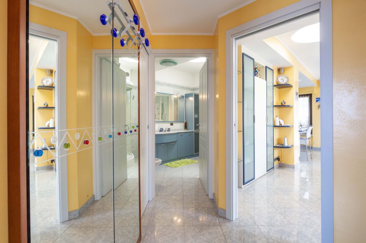 Penthouse in San Remo, Italy, 120 m² - picture 14