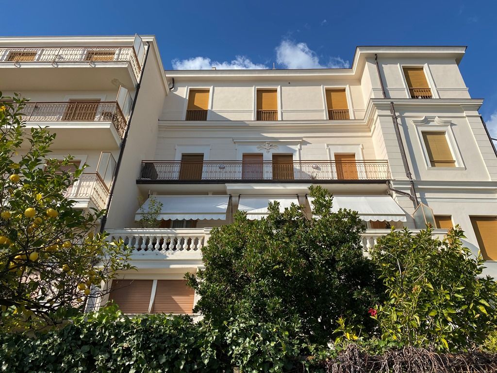 Appartamento a San Remo, Italia, 106 m² - foto 2