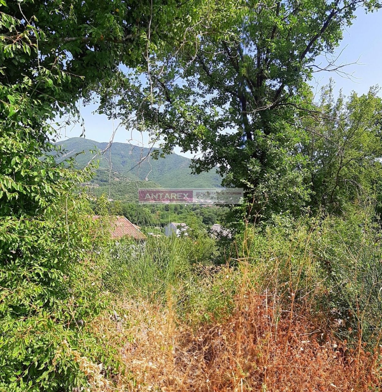 Terrain à Zelenika, Monténégro, 2 500 m² - image 2