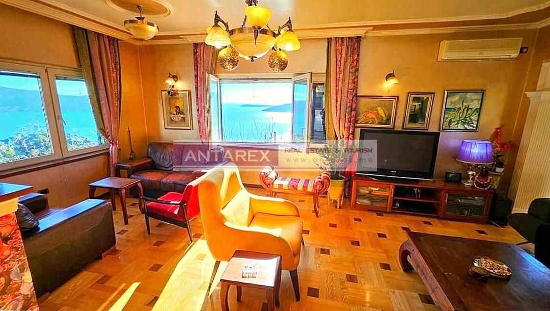 Villa à Herceg-Novi, Monténégro, 296 m² - image 3