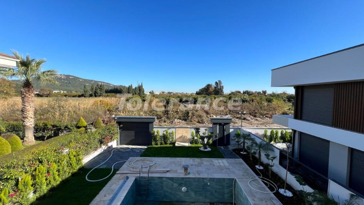 Villa à Camyuva, Turquie, 250 m² - image 2