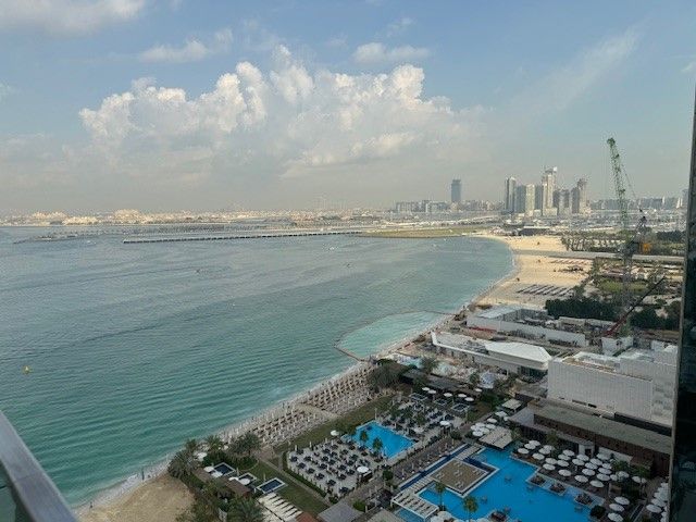 Apartment in Dubai, UAE, 140 m² - picture 1