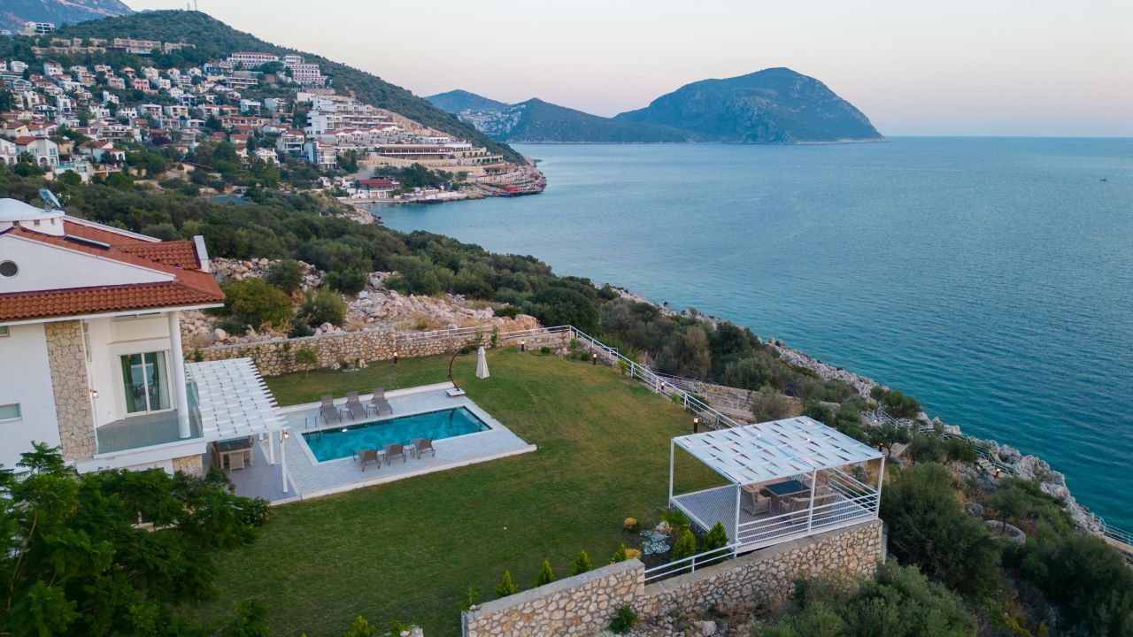 Villa in Kalkan, Türkei, 225 m² - Foto 1