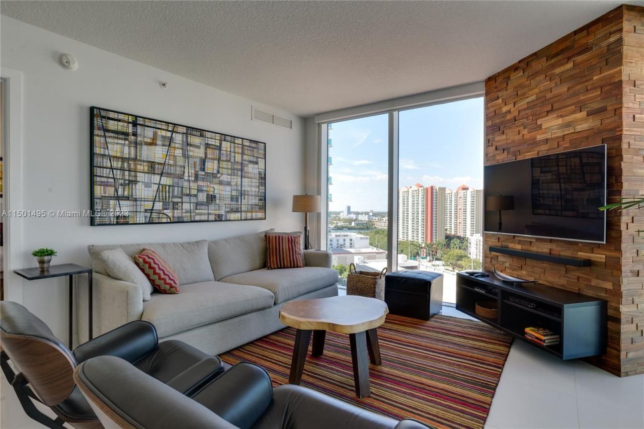 Appartement à Miami, États-Unis, 140 m² - image 1