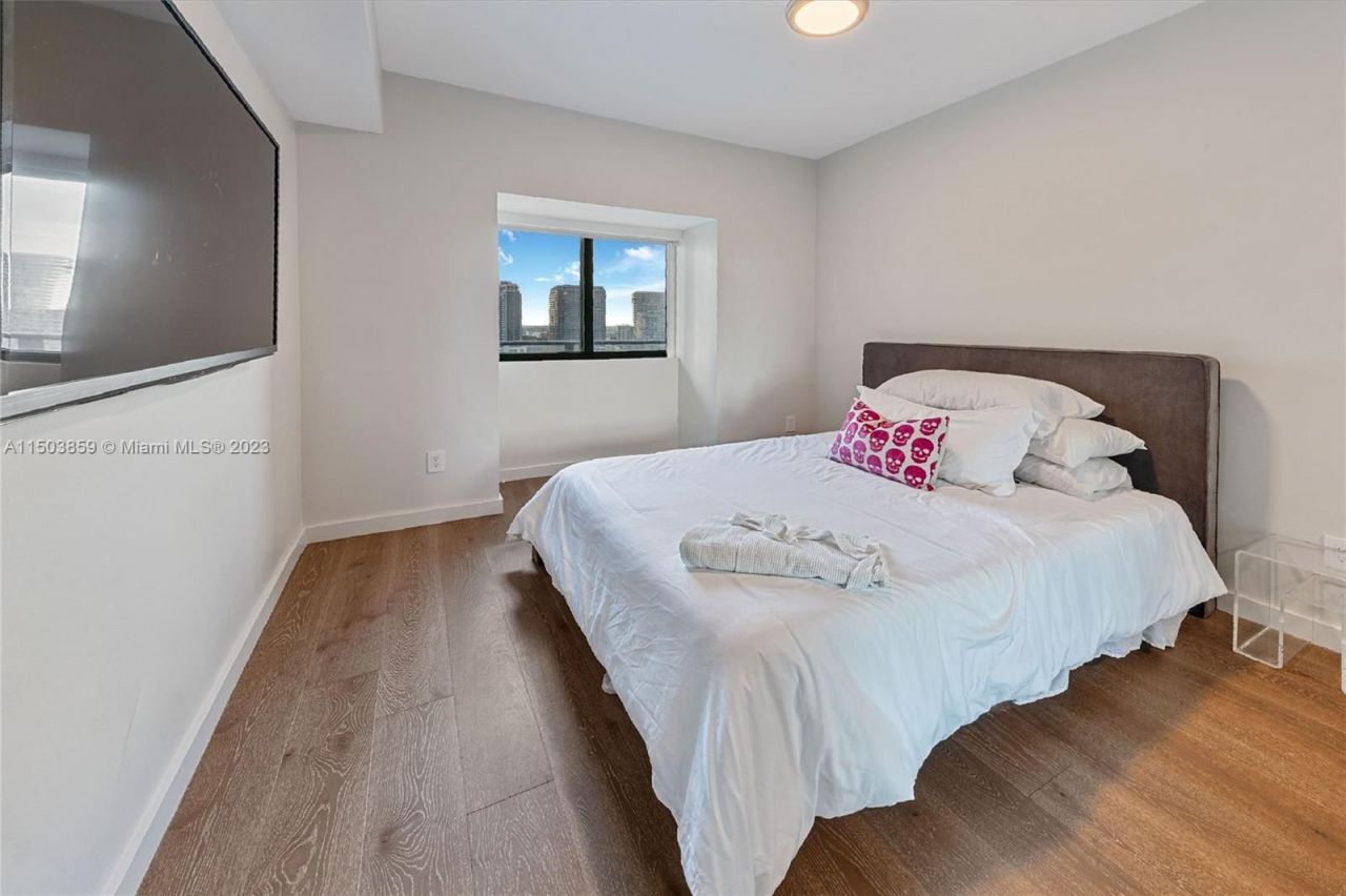 Flat in Miami, USA, 100 m² - picture 13