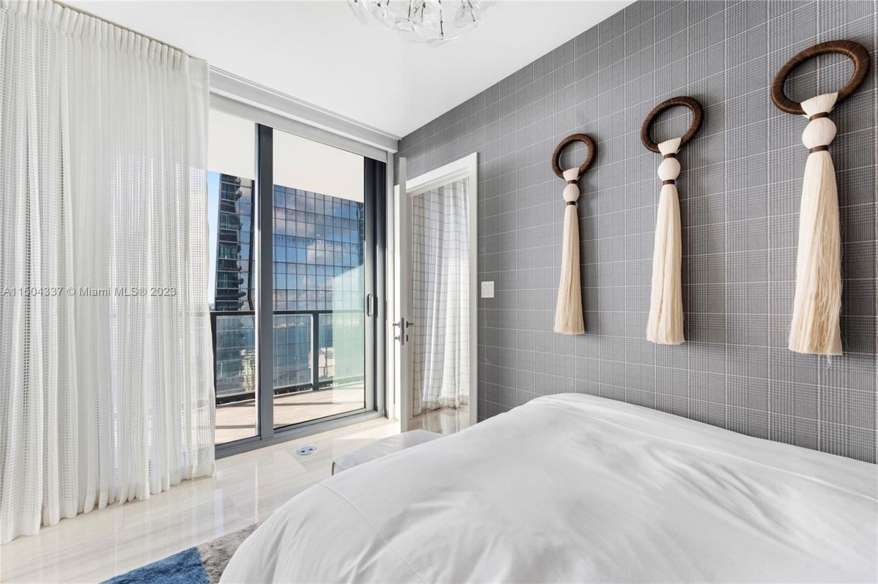 Piso en Miami, Estados Unidos, 110 m² - imagen 17