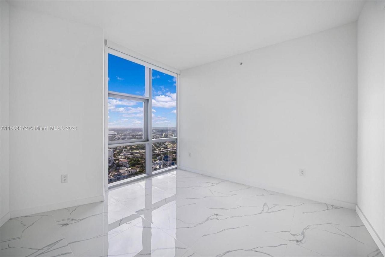 Piso en Miami, Estados Unidos, 200 m² - imagen 16