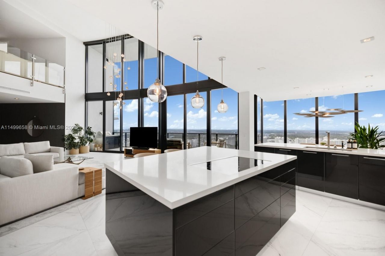 Flat in Miami, USA, 300 m² - picture 6