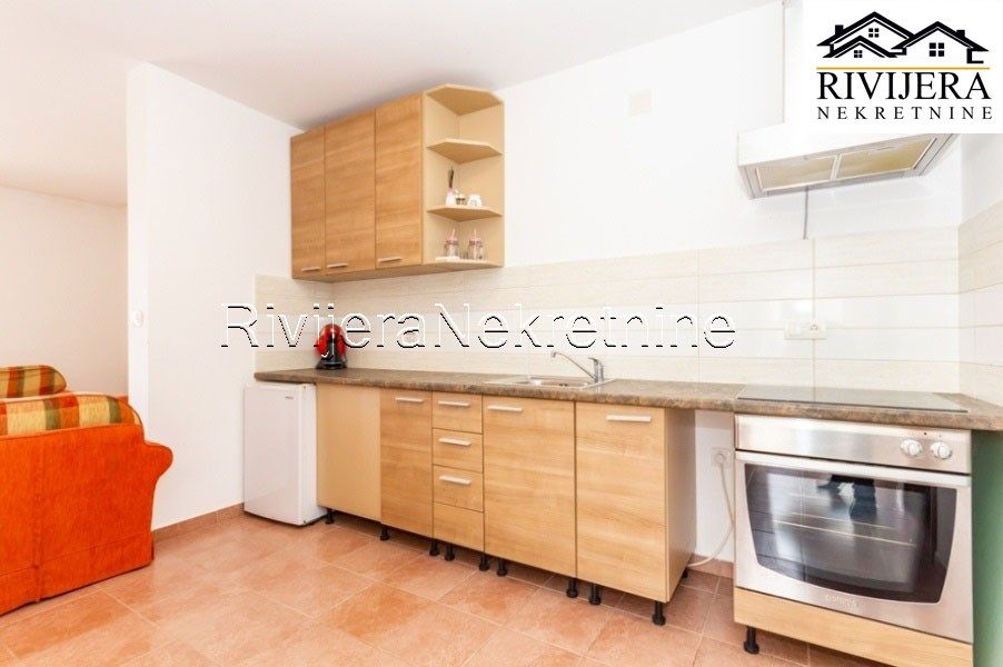 Piso en Herceg-Novi, Montenegro, 58 m² - imagen 4