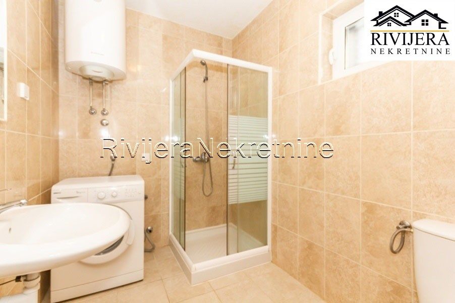 Piso en Herceg-Novi, Montenegro, 58 m² - imagen 7