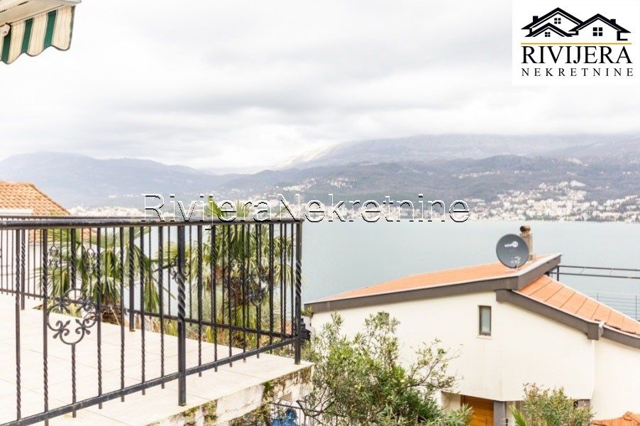 Piso en Herceg-Novi, Montenegro, 58 m² - imagen 5