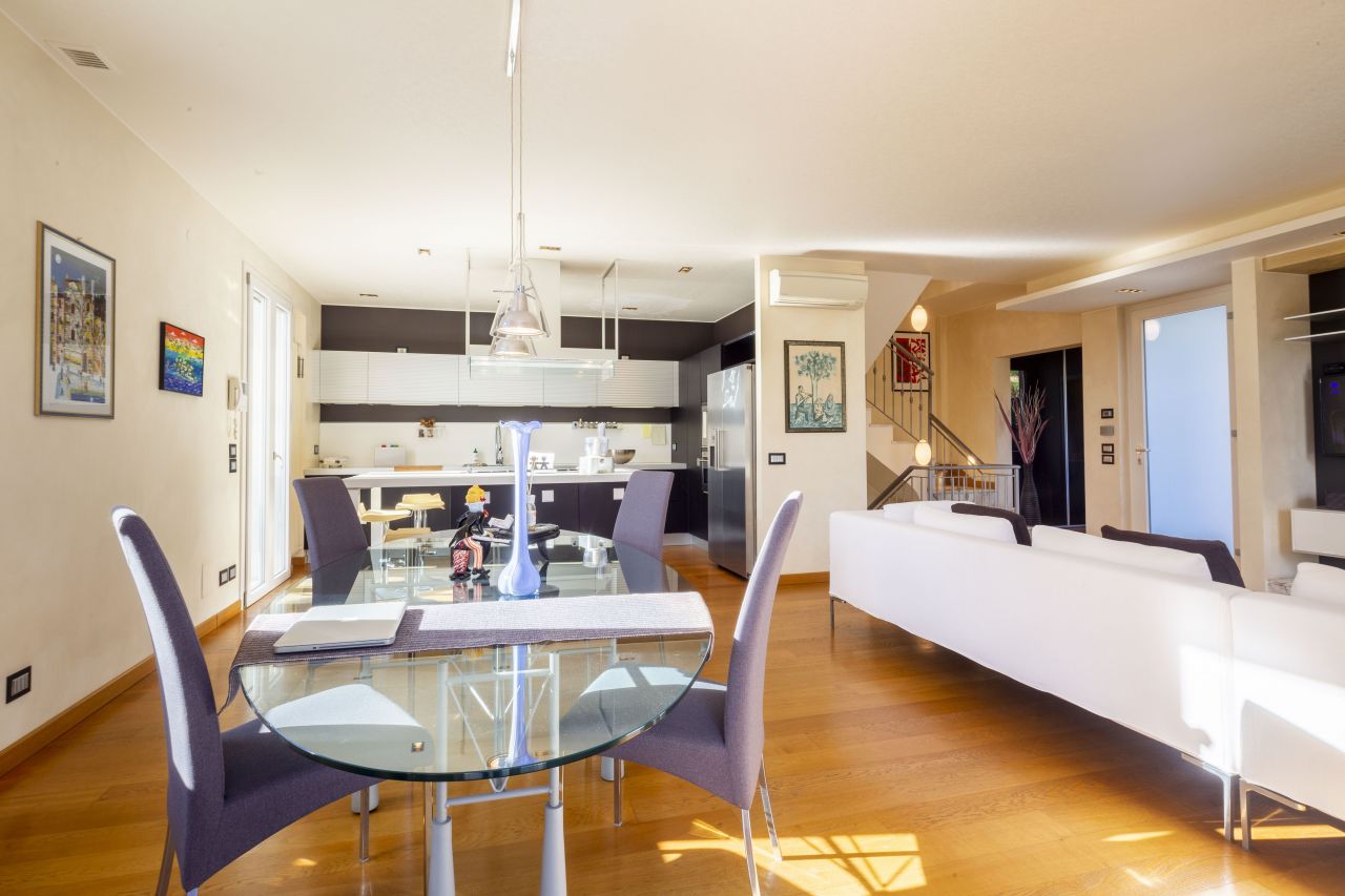 Villa a San Remo, Italia, 240 m² - foto 6