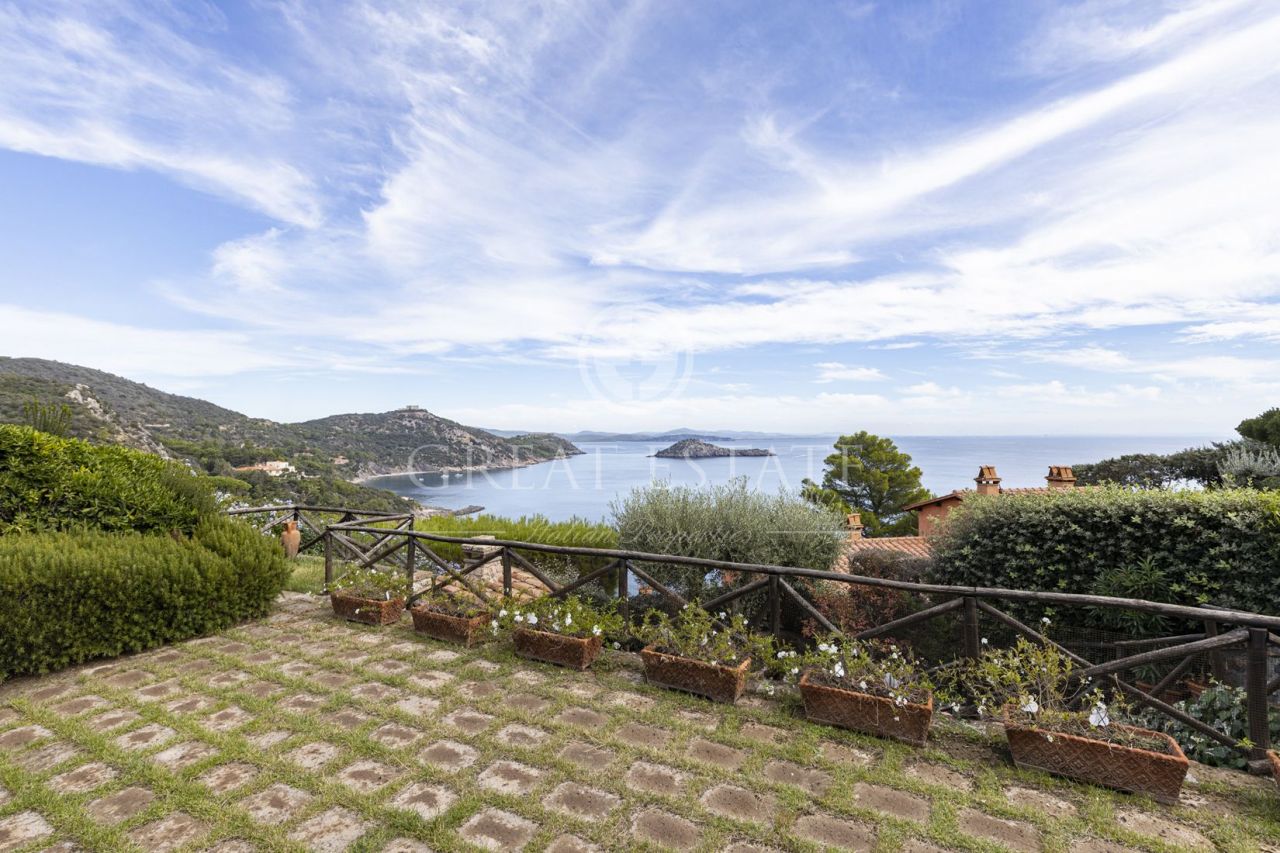 Loft à Monte Argentario, Italie, 153.95 m² - image 1