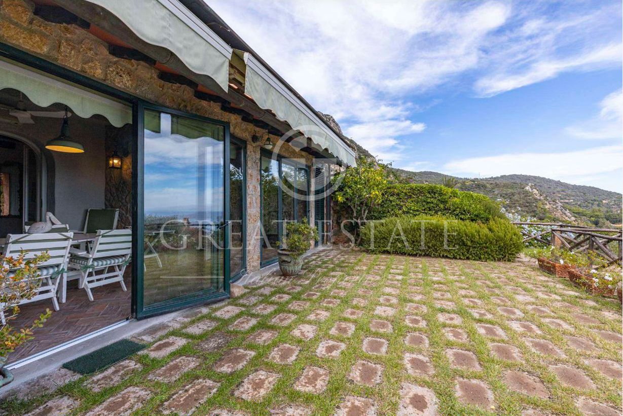 Loft in Monte Argentario, Italy, 153.95 m² - picture 3