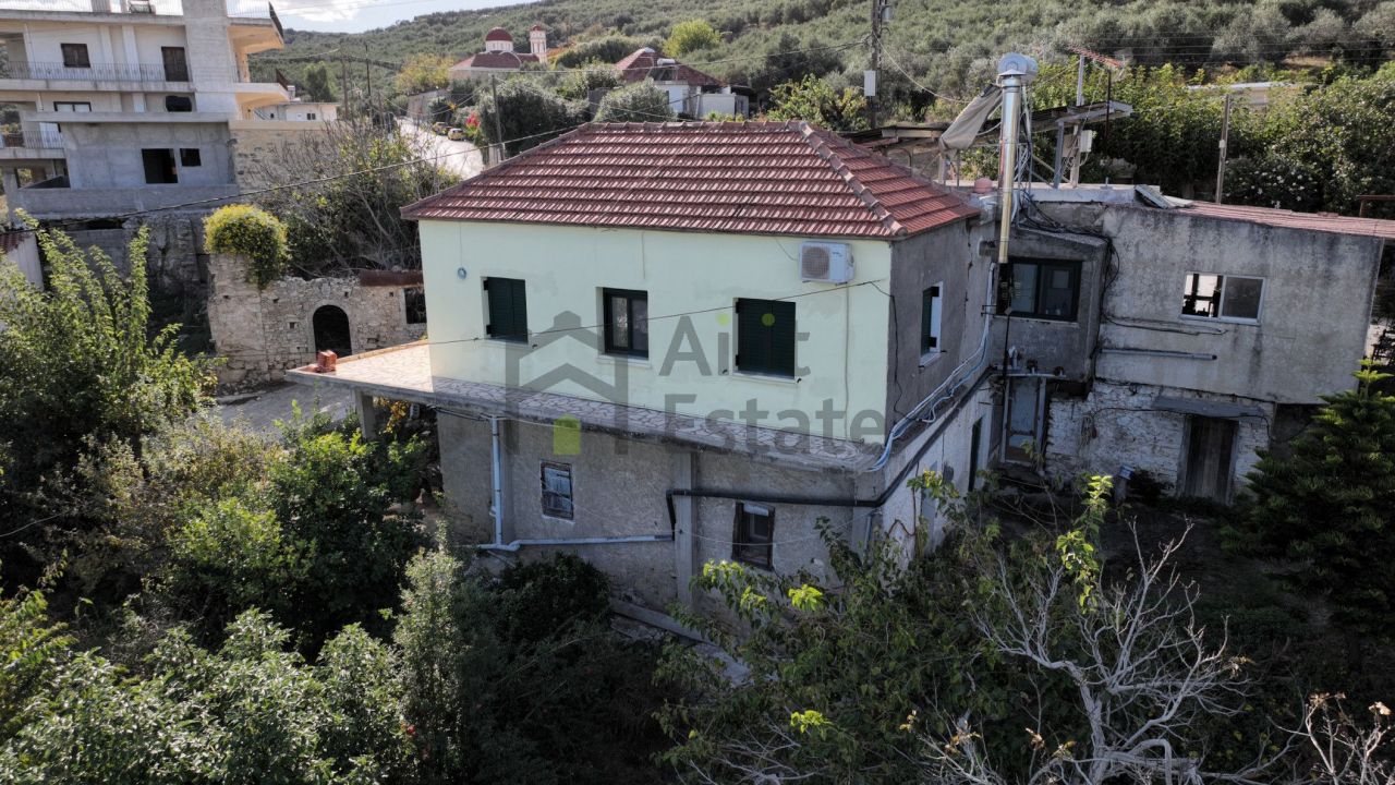 House in Chania Prefecture, Greece, 120 m² - picture 1