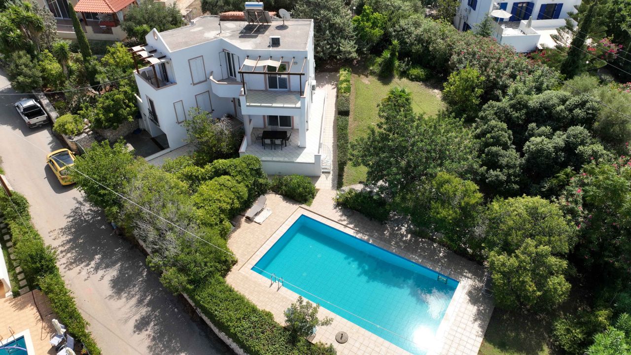 Villa in Präfektur Chania, Griechenland, 150 m² - Foto 1