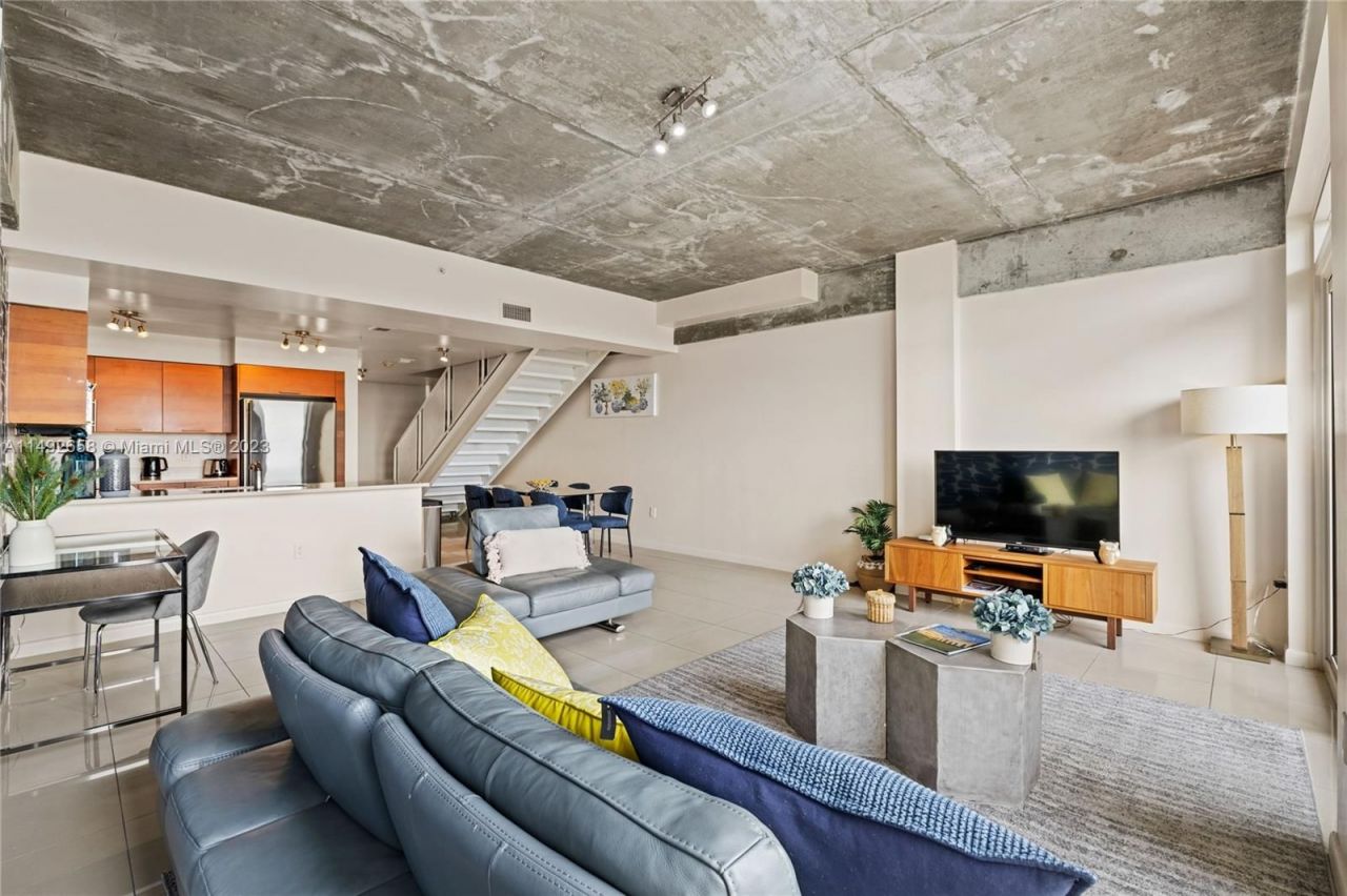 Loft en Miami, Estados Unidos, 120 m² - imagen 1