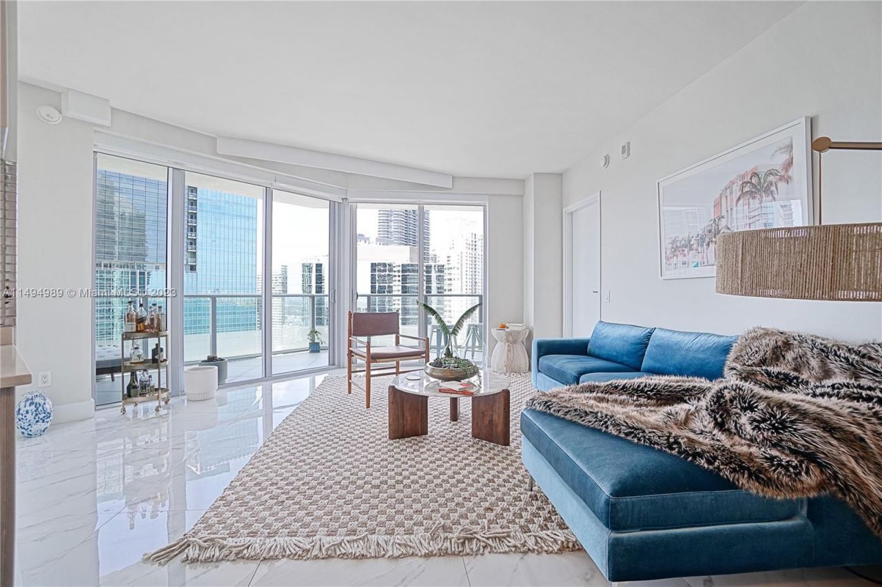 Appartement à Miami, États-Unis, 90 m² - image 1