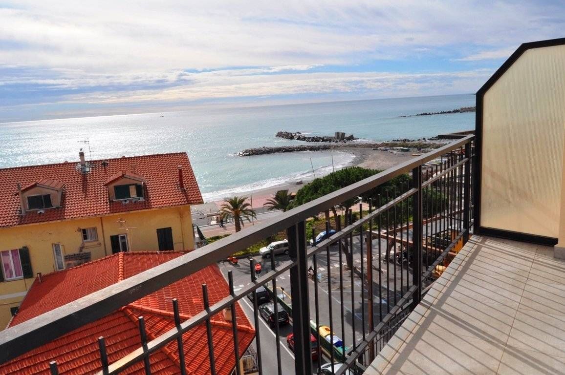 Appartement à Ospedaletti, Italie, 94 m² - image 3