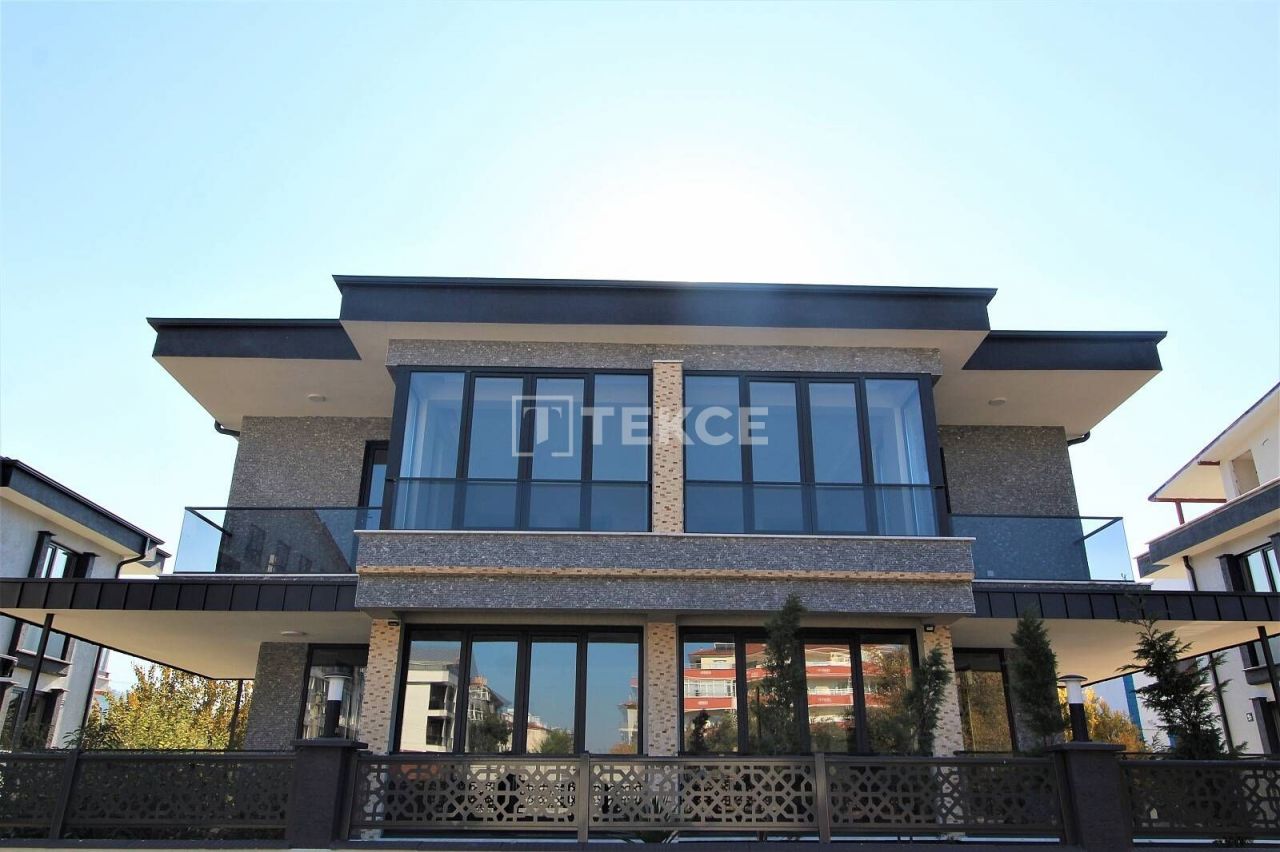 Villa Çınarcık, Turquia, 228 m² - imagen 1