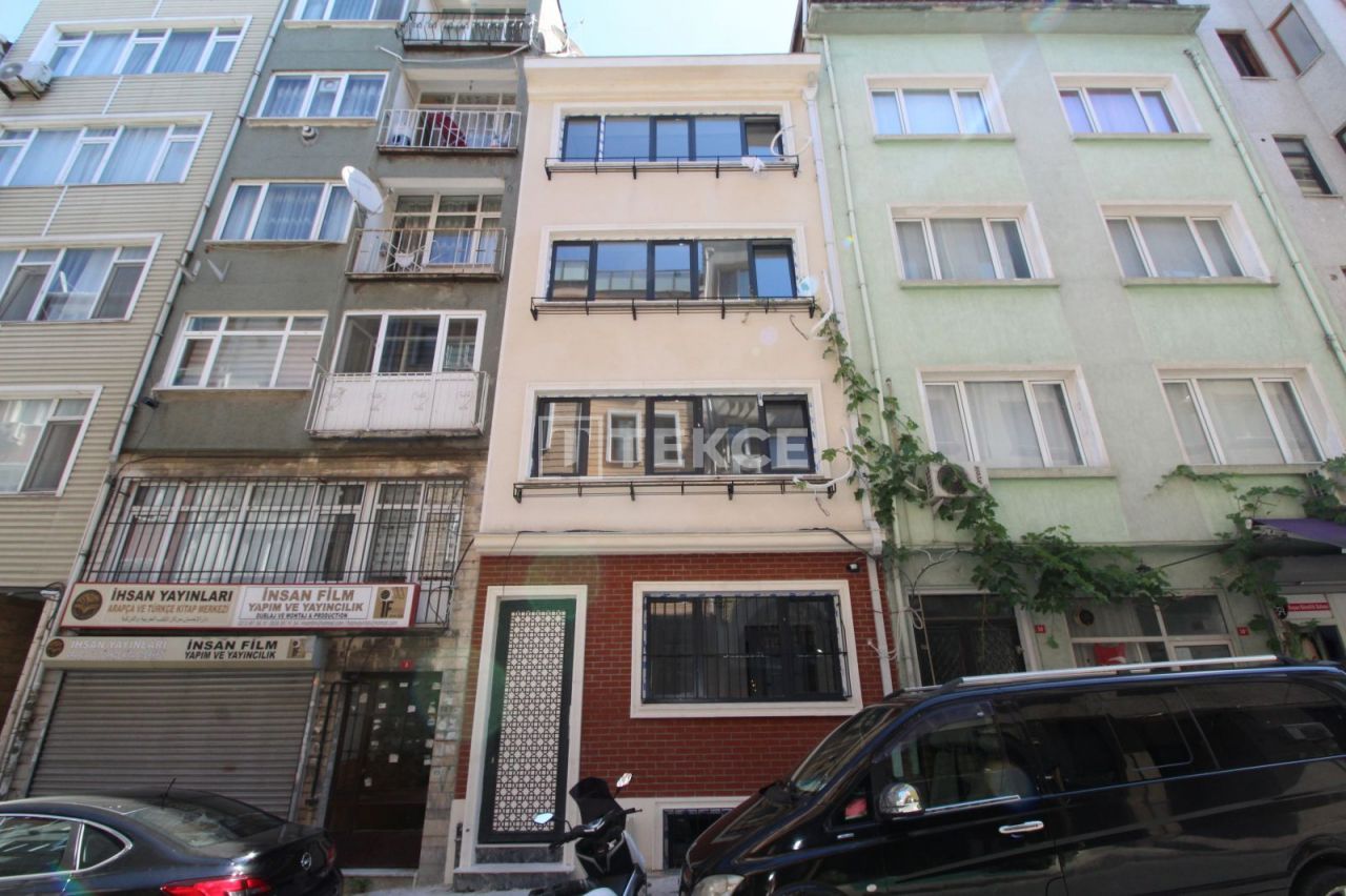 Apartment in Istanbul, Turkey, 300 m² - picture 1