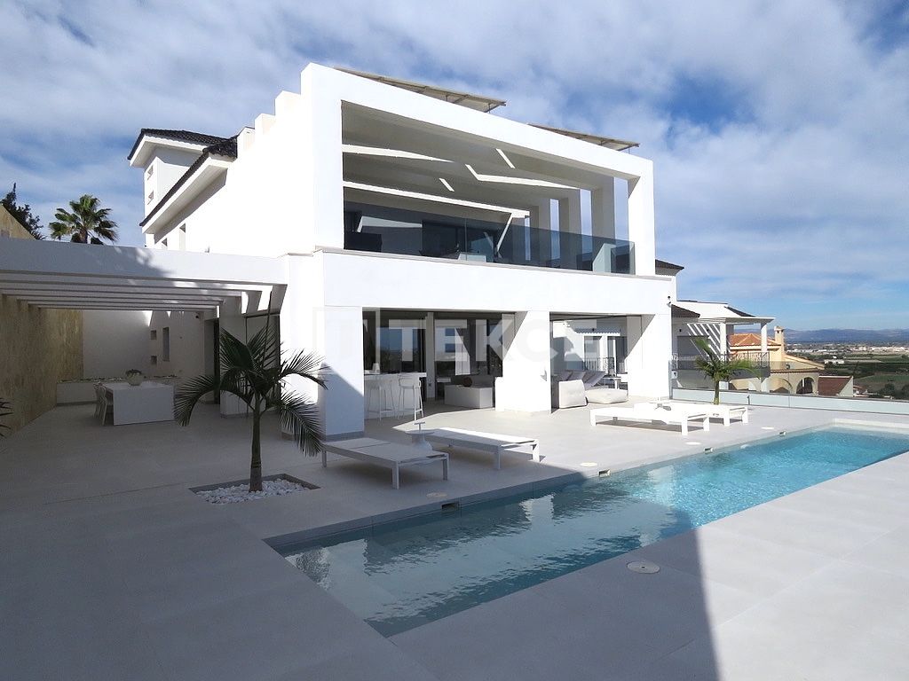 Villa en Rojales, España, 372 m² - imagen 1