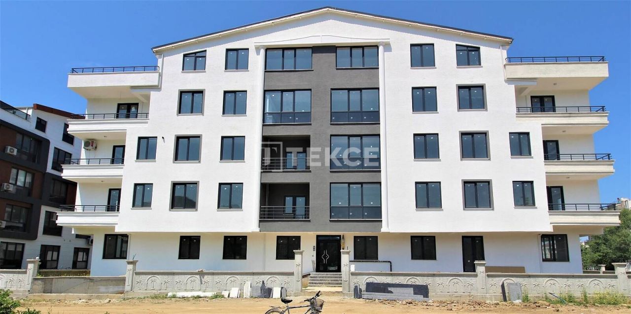 Apartment Çınarcık, Turkey, 120 m² - picture 1