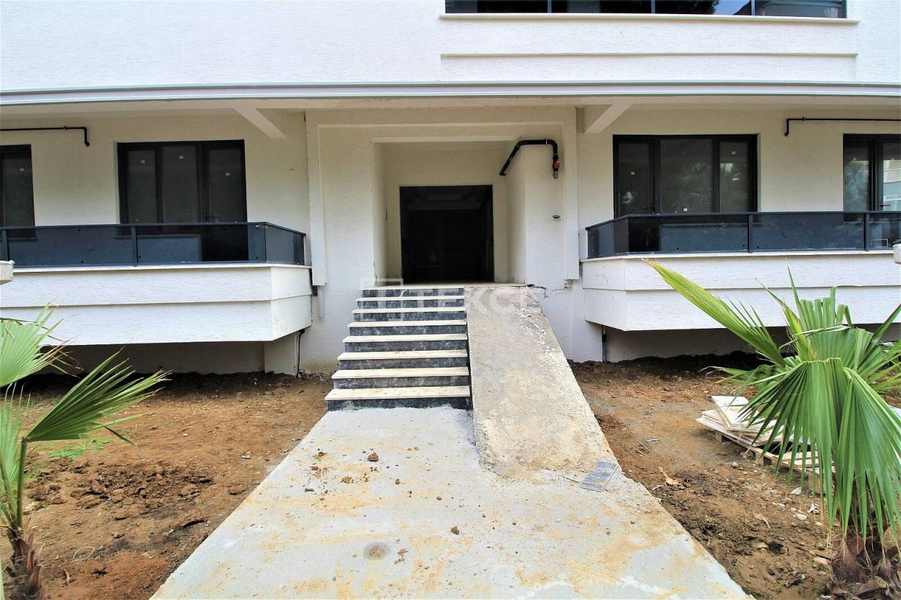 Appartement Çınarcık, Turquie, 220 m² - image 1