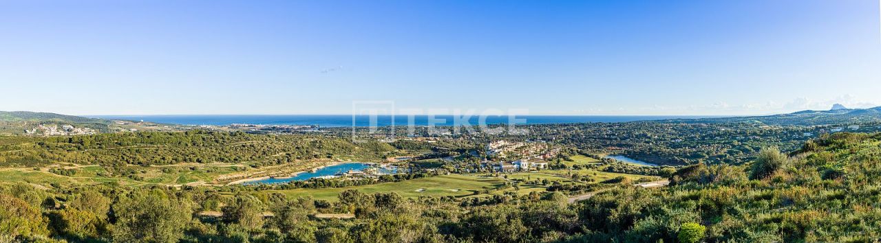 Terreno en San Roque, España, 4 448 m² - imagen 1