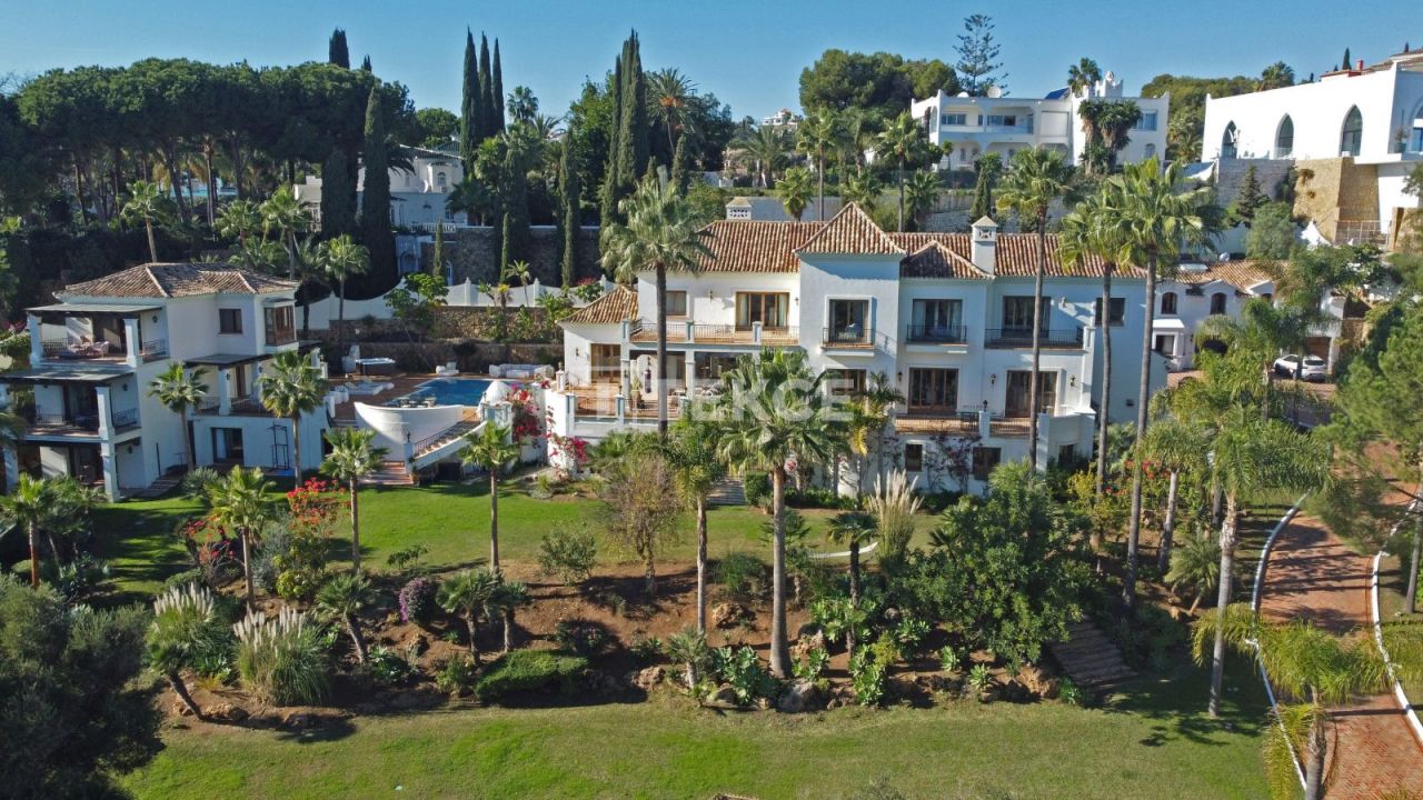 Manoir à Benahavis, Espagne, 1 269 m² - image 1