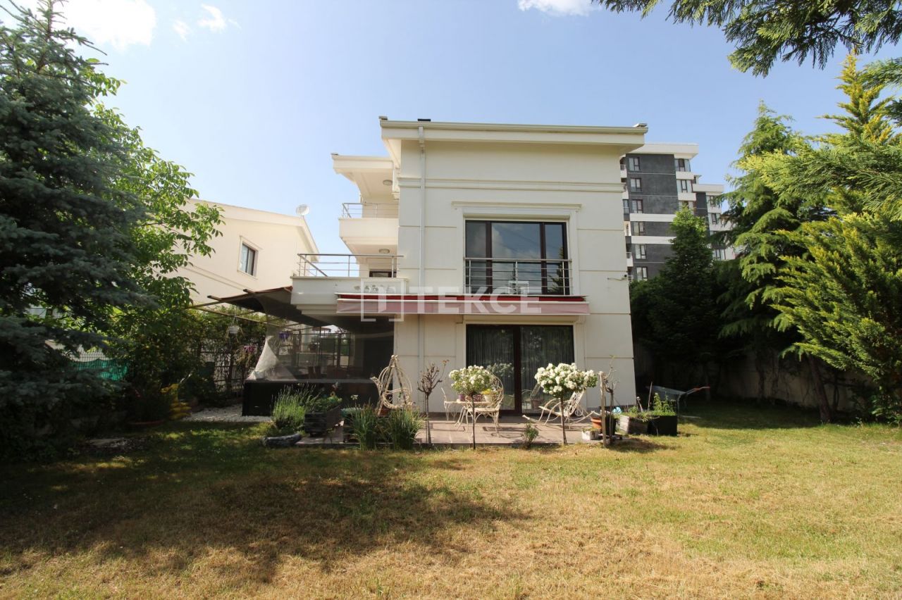 Villa en Ankara, Turquia, 450 m² - imagen 1