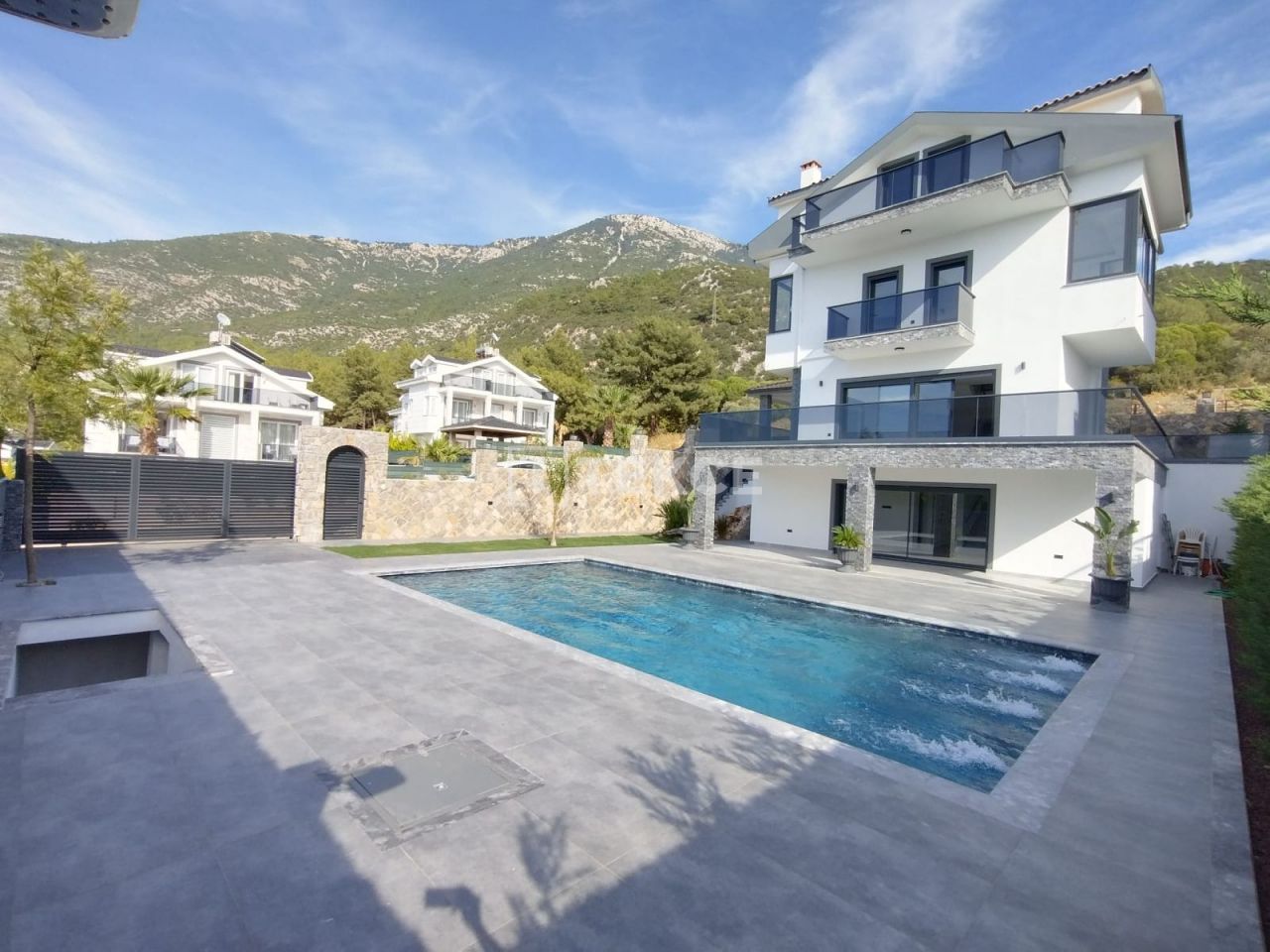 Villa à Fethiye, Turquie, 300 m² - image 1