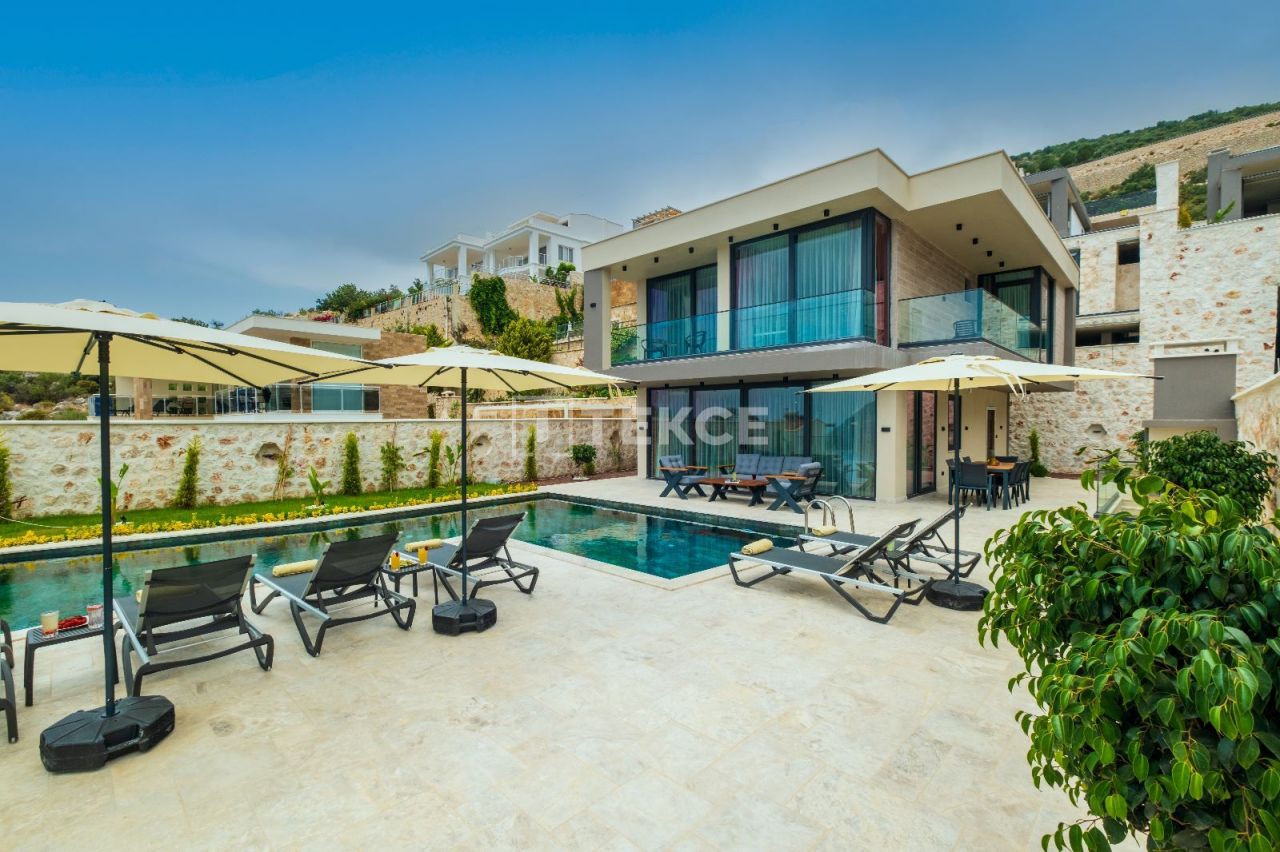 Villa à Kalkan, Turquie, 300 m² - image 2