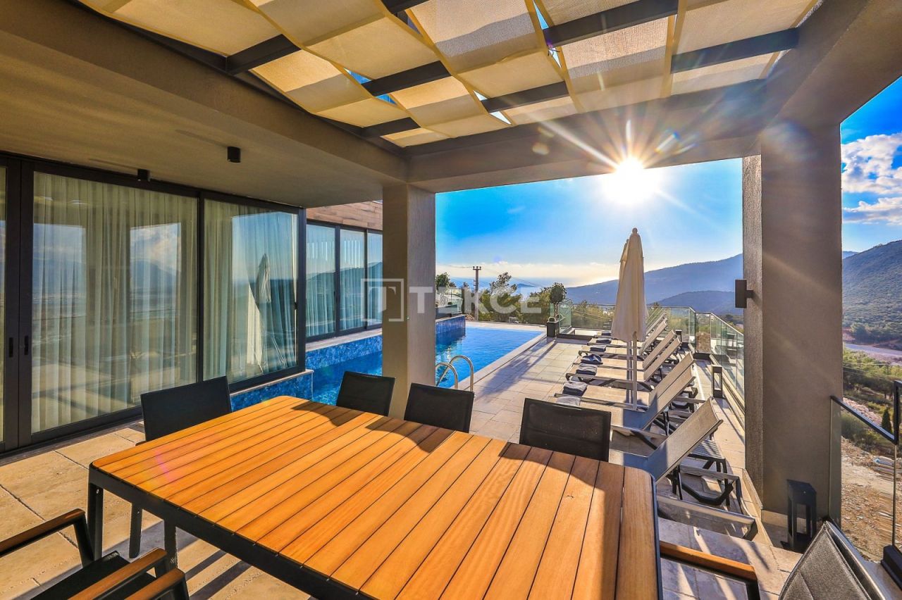 Villa a Kalkan, Turchia, 486 m² - foto 10