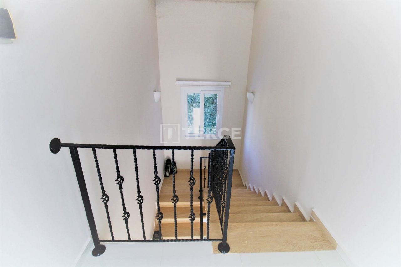 Villa a Kyrenia, Cipro, 189 m² - foto 12