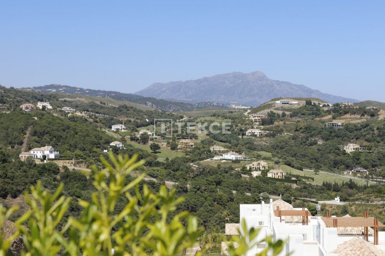 Apartment in Benahavis, Spain, 168 m² - picture 18