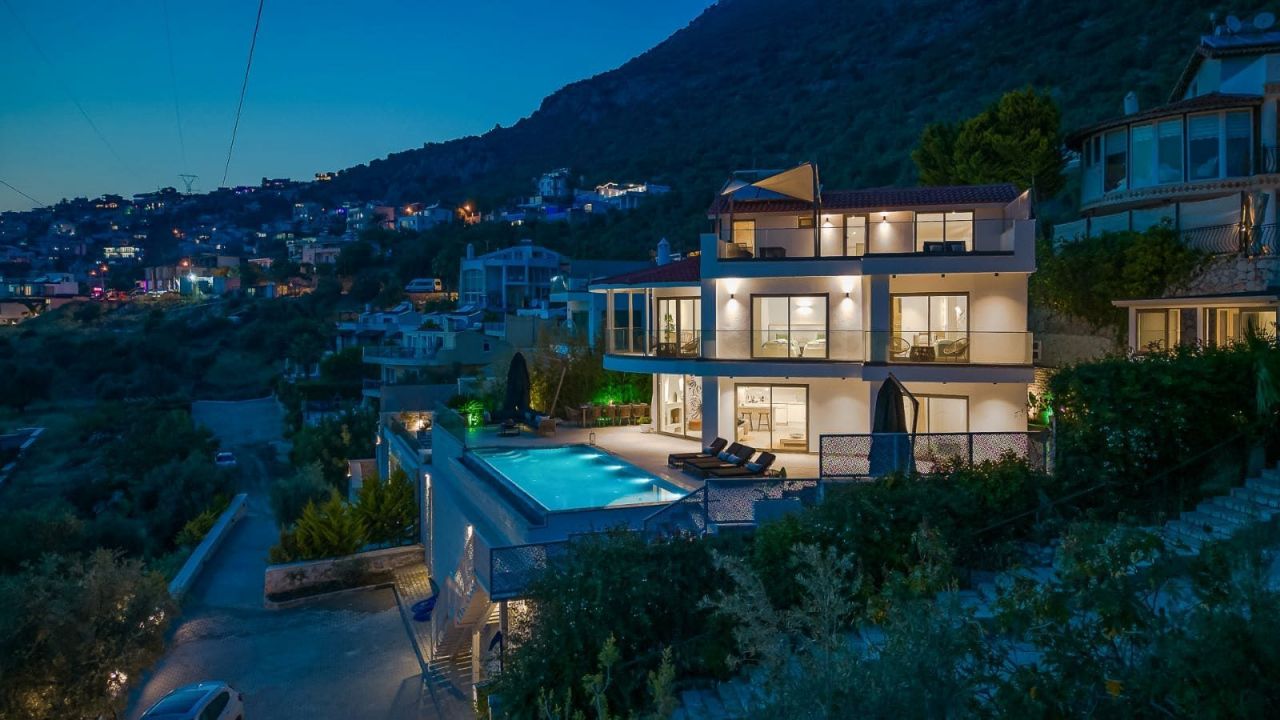 Villa in Kalkan, Turkey, 350 m² - picture 2