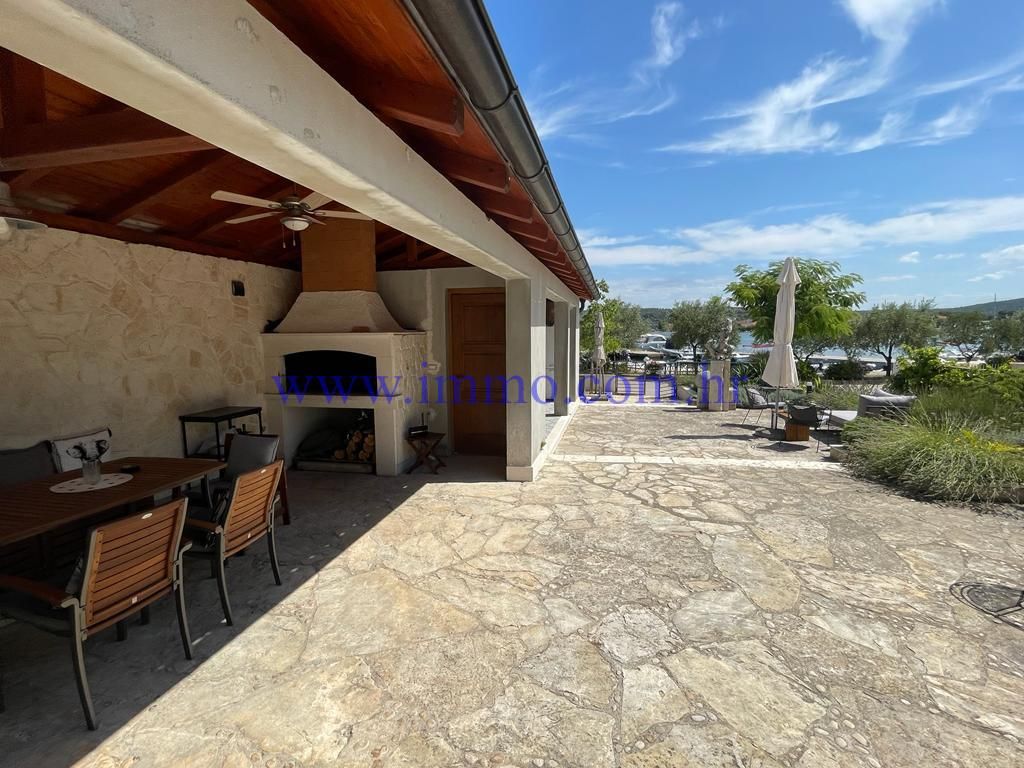 Maison en Šibenik, Croatie, 516 m² - image 12