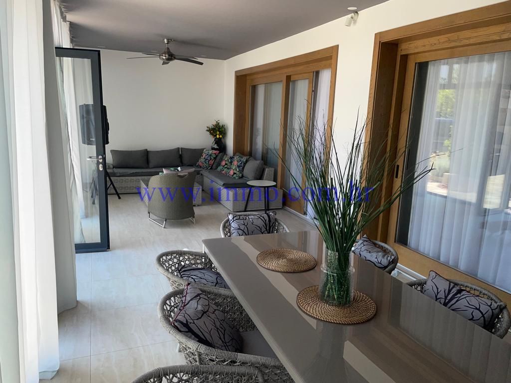 Maison en Šibenik, Croatie, 516 m² - image 4