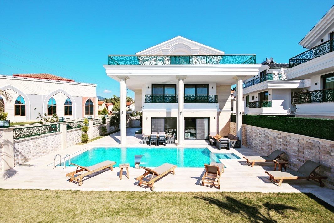 Villa en Fethiye, Turquia, 450 m² - imagen 1