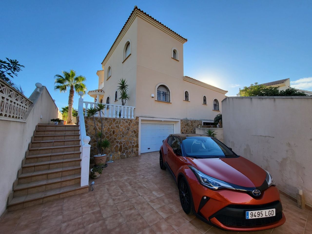 Villa in Playa Flamenca, Spanien, 350 m² - Foto 2