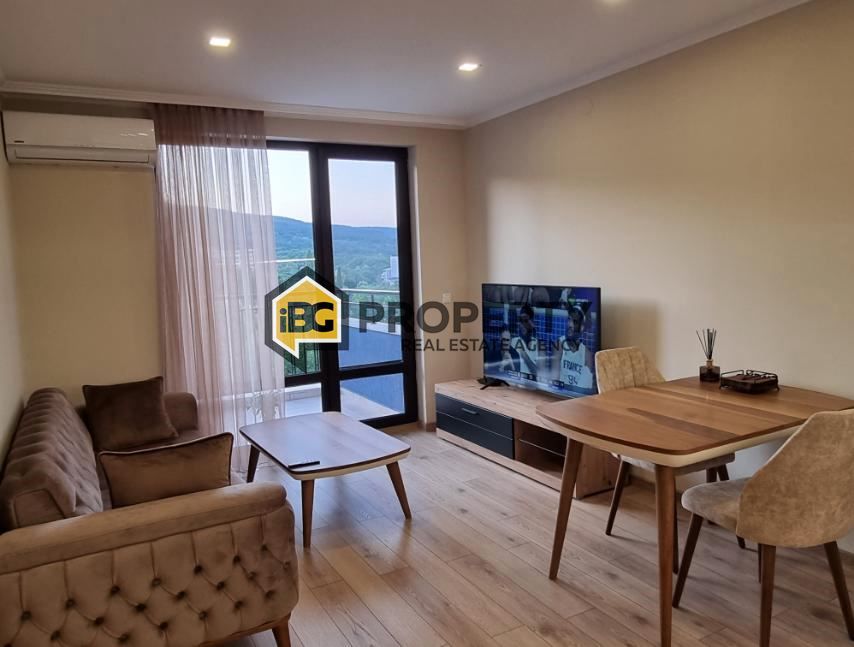 Piso en Varna, Bulgaria, 91 m² - imagen 1