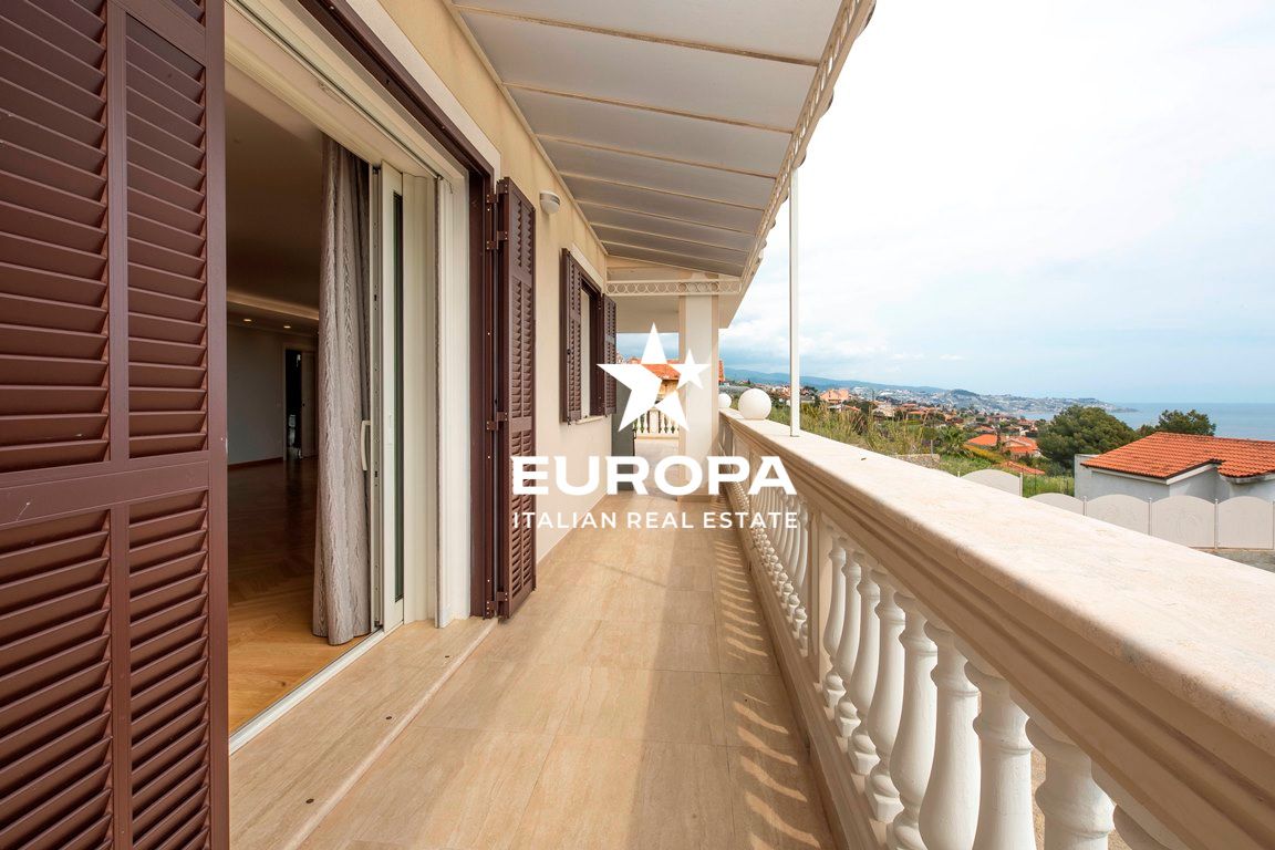 Villa à San Remo, Italie, 450 m² - image 17