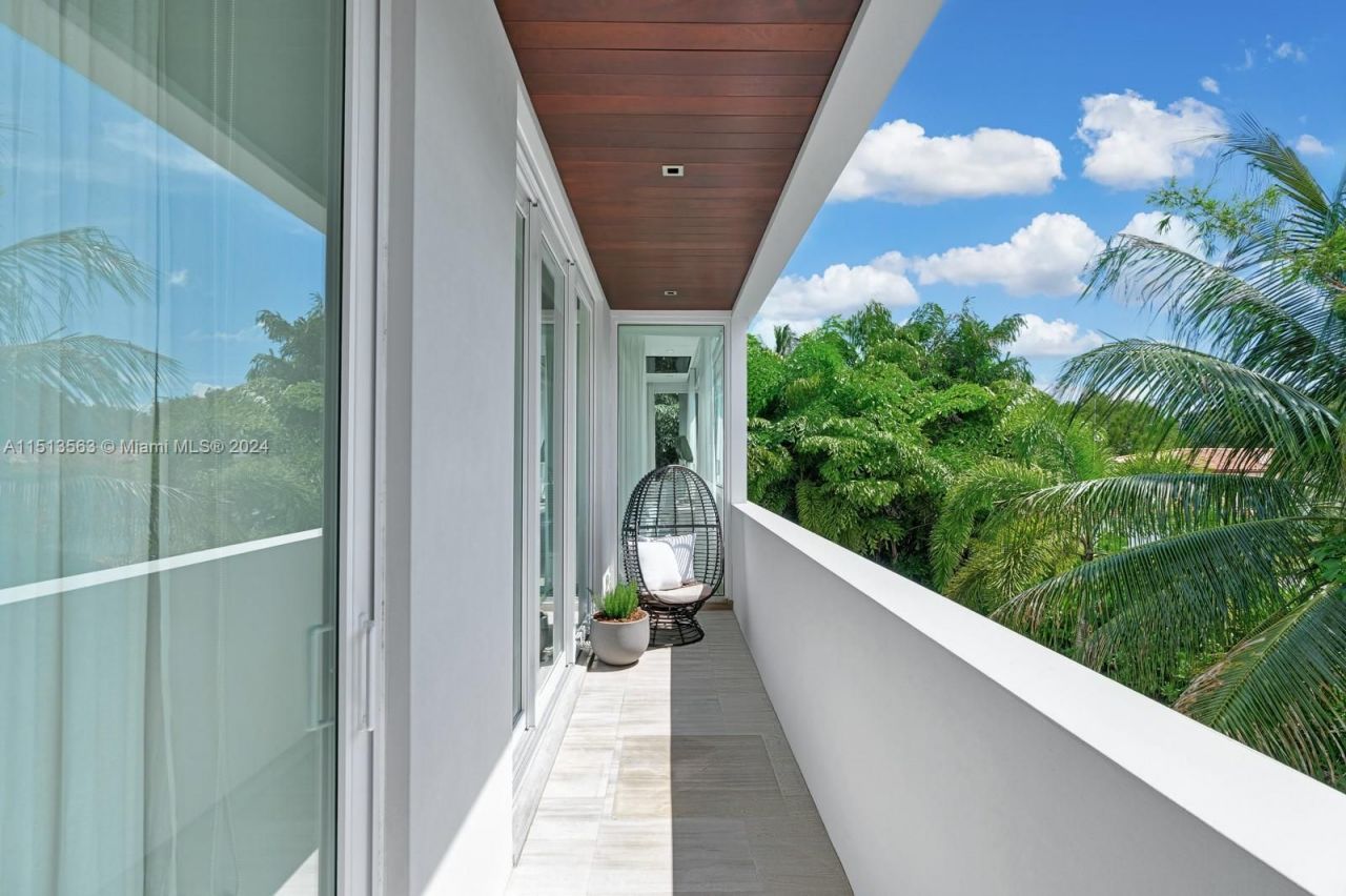 Villa in Miami, USA, 330 m² - picture 17