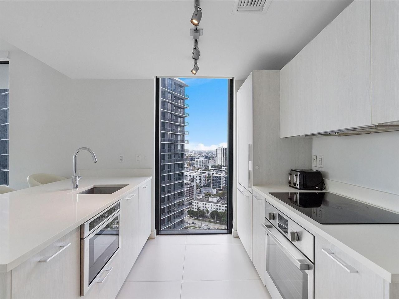 Piso en Miami, Estados Unidos, 100 m² - imagen 6