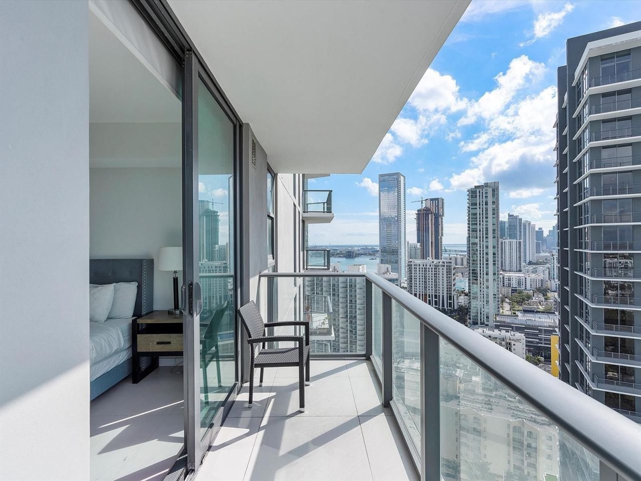 Piso en Miami, Estados Unidos, 100 m² - imagen 15