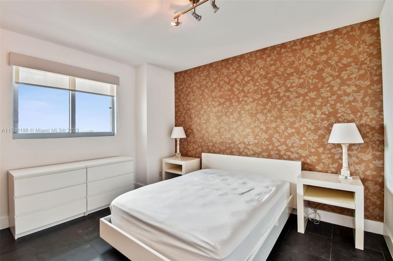 Flat in Miami, USA, 110 m² - picture 14